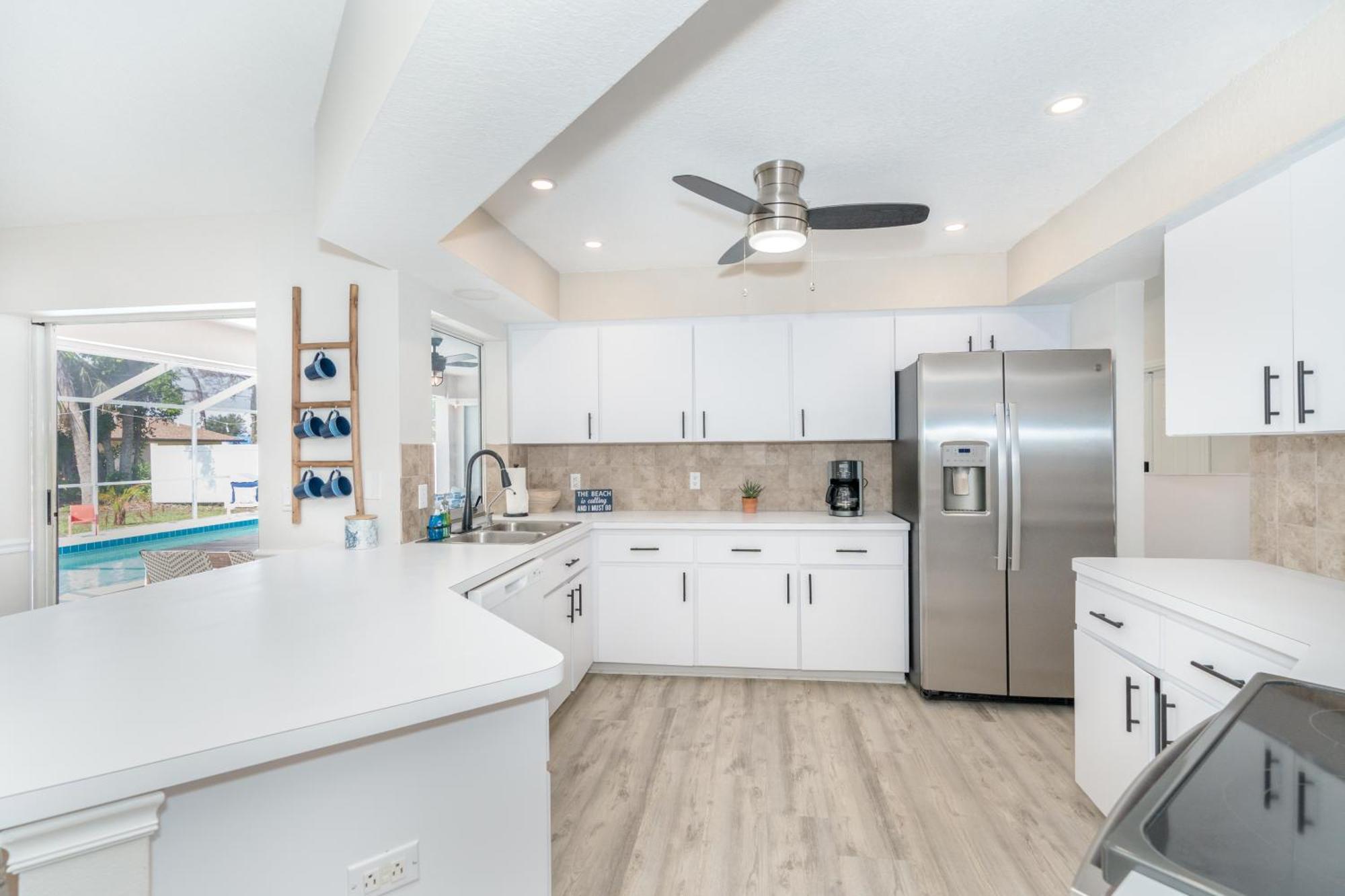 Beautiful Spacious Home! Close To Beaches - Heated Private Pool 엥글우드 외부 사진