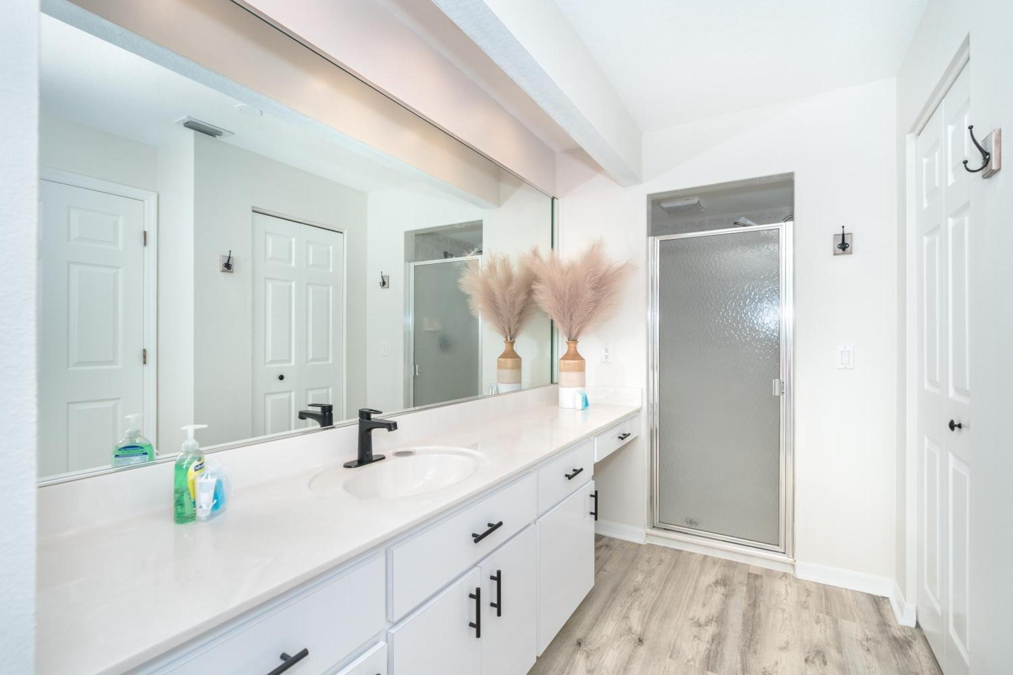 Beautiful Spacious Home! Close To Beaches - Heated Private Pool 엥글우드 외부 사진